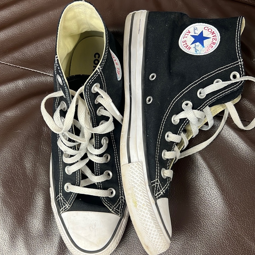 Converse shoes men size 9